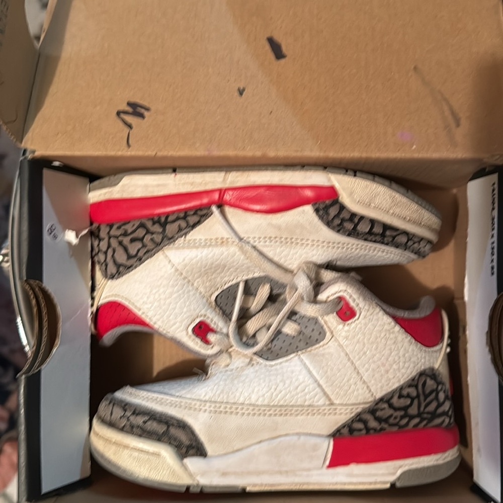 JORDANS NIKE AIR JORDAN 3 Cardinal HI TOPS Basketball Shoes Little Kid size 9C - Picture 9 of 11